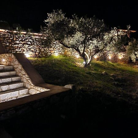 Focalion Castle Luxury Suites Pyrgos Dirou ภายนอก รูปภาพ