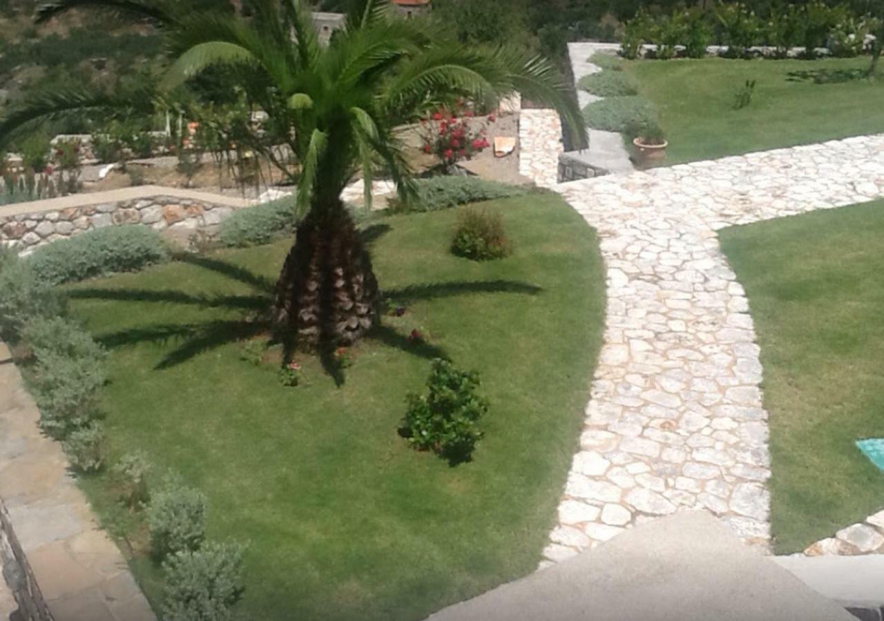 Focalion Castle Luxury Suites Pyrgos Dirou ภายนอก รูปภาพ