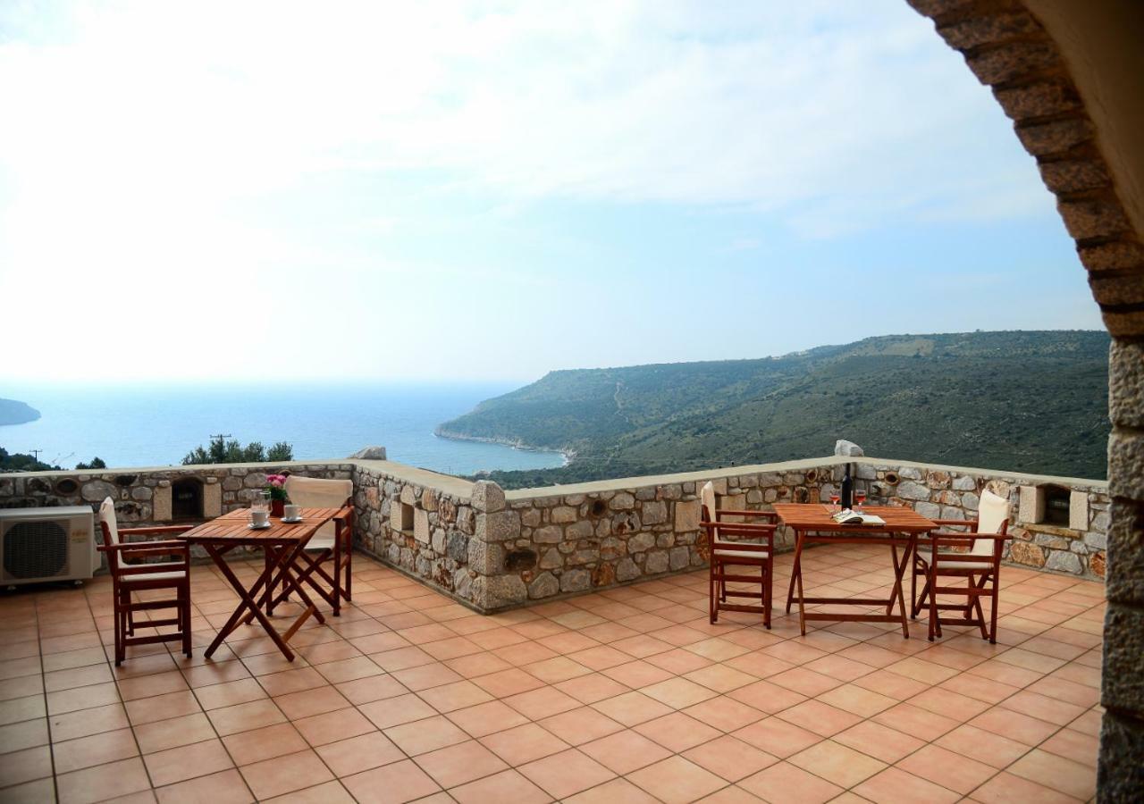 Focalion Castle Luxury Suites Pyrgos Dirou ภายนอก รูปภาพ